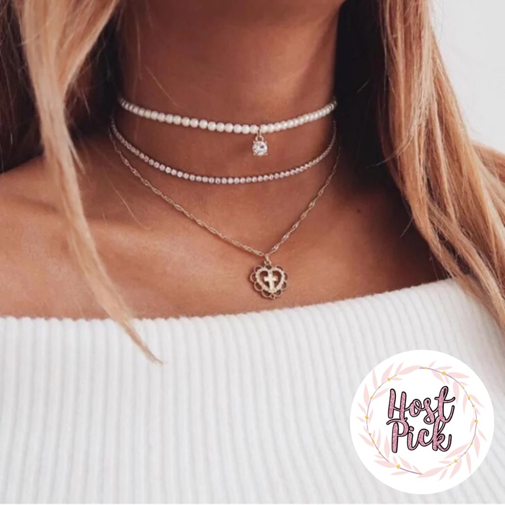 ‼️3/$30 Pearl Boho Multilayer Heart Gold Necklace